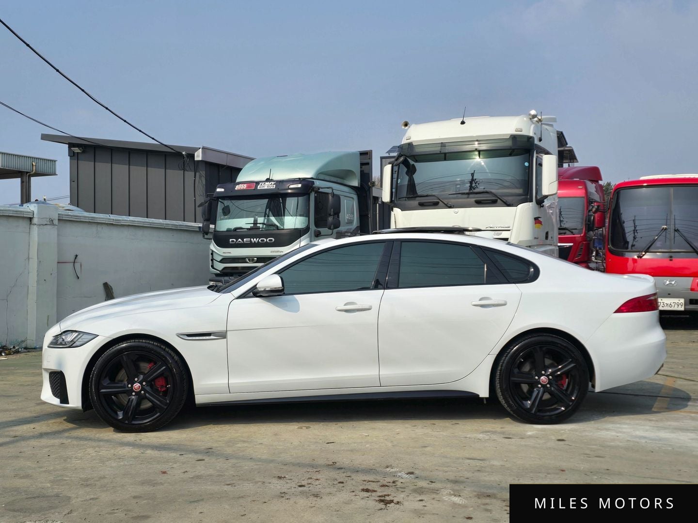Jaguar XF (X260) 2017 — миниатюра 3