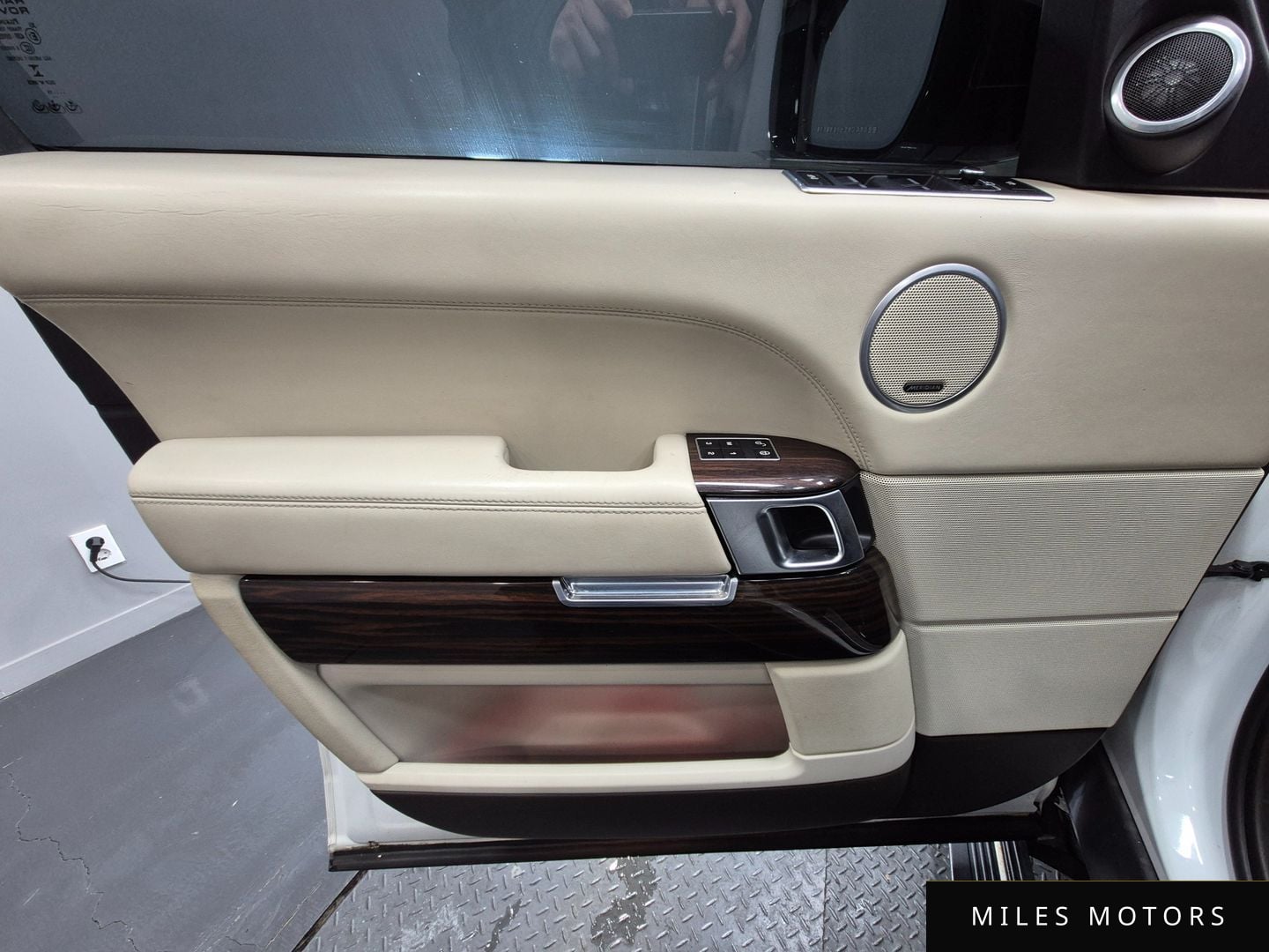 Land Rover Range Rover 2015 — миниатюра 10
