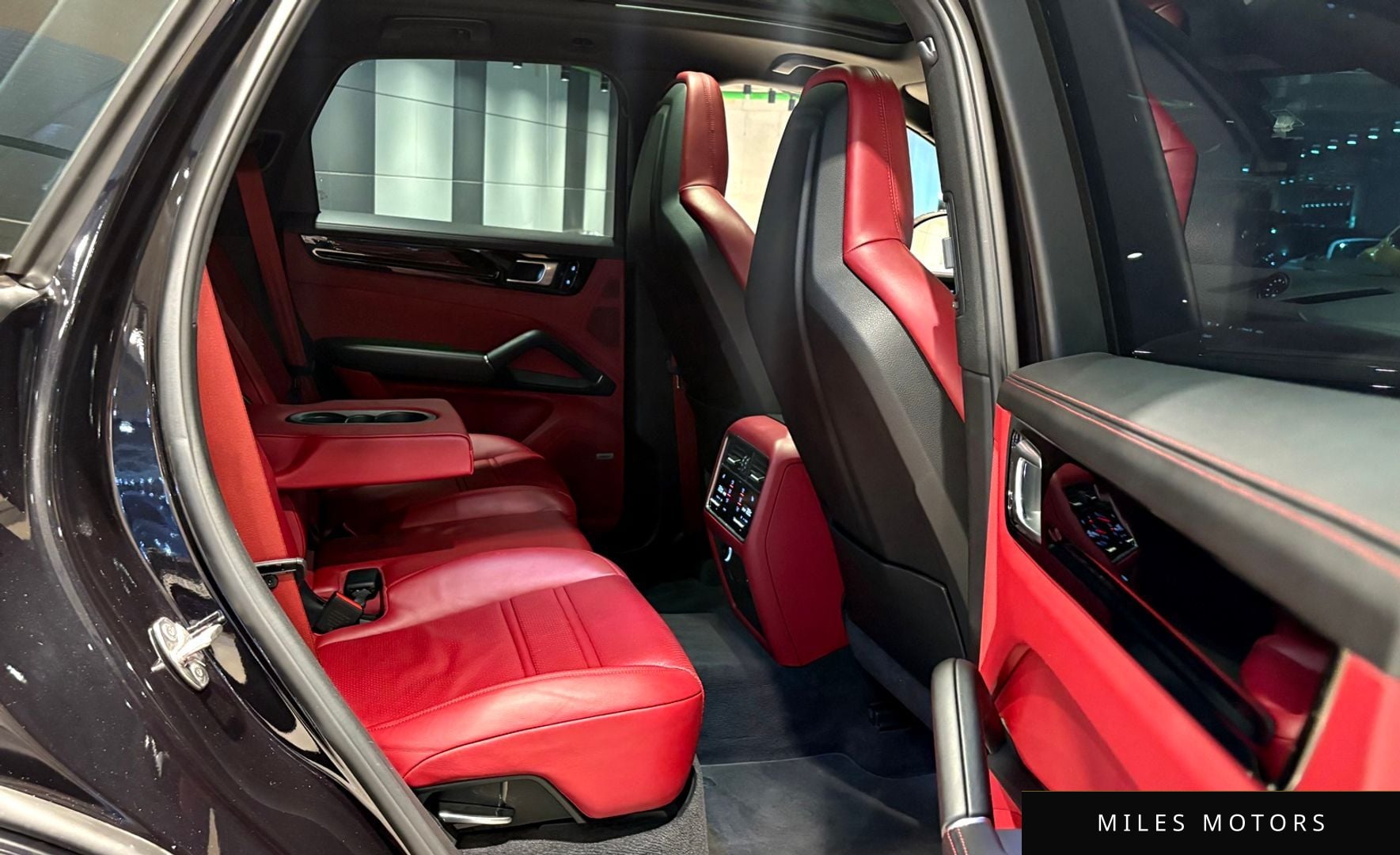 Porsche Cayenne 2020 — миниатюра 12