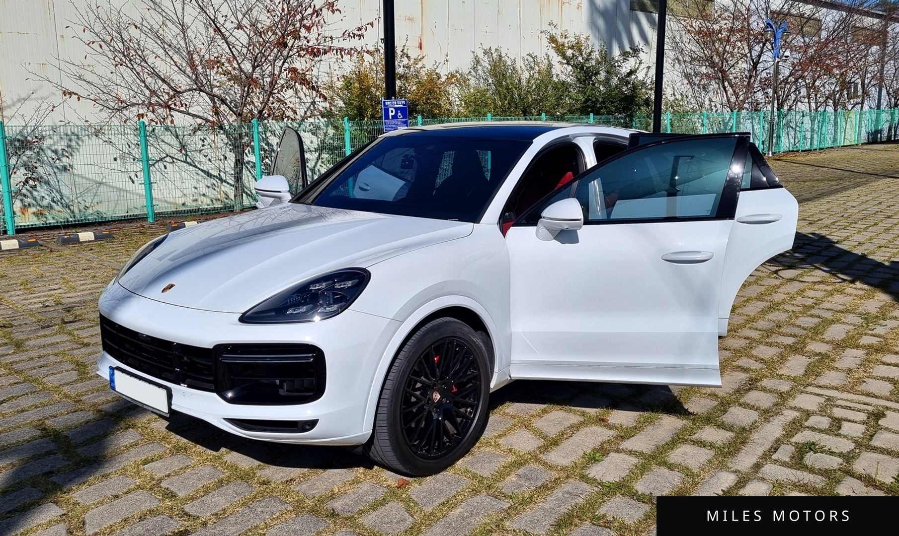 Porsche Cayenne 2021 — миниатюра 7