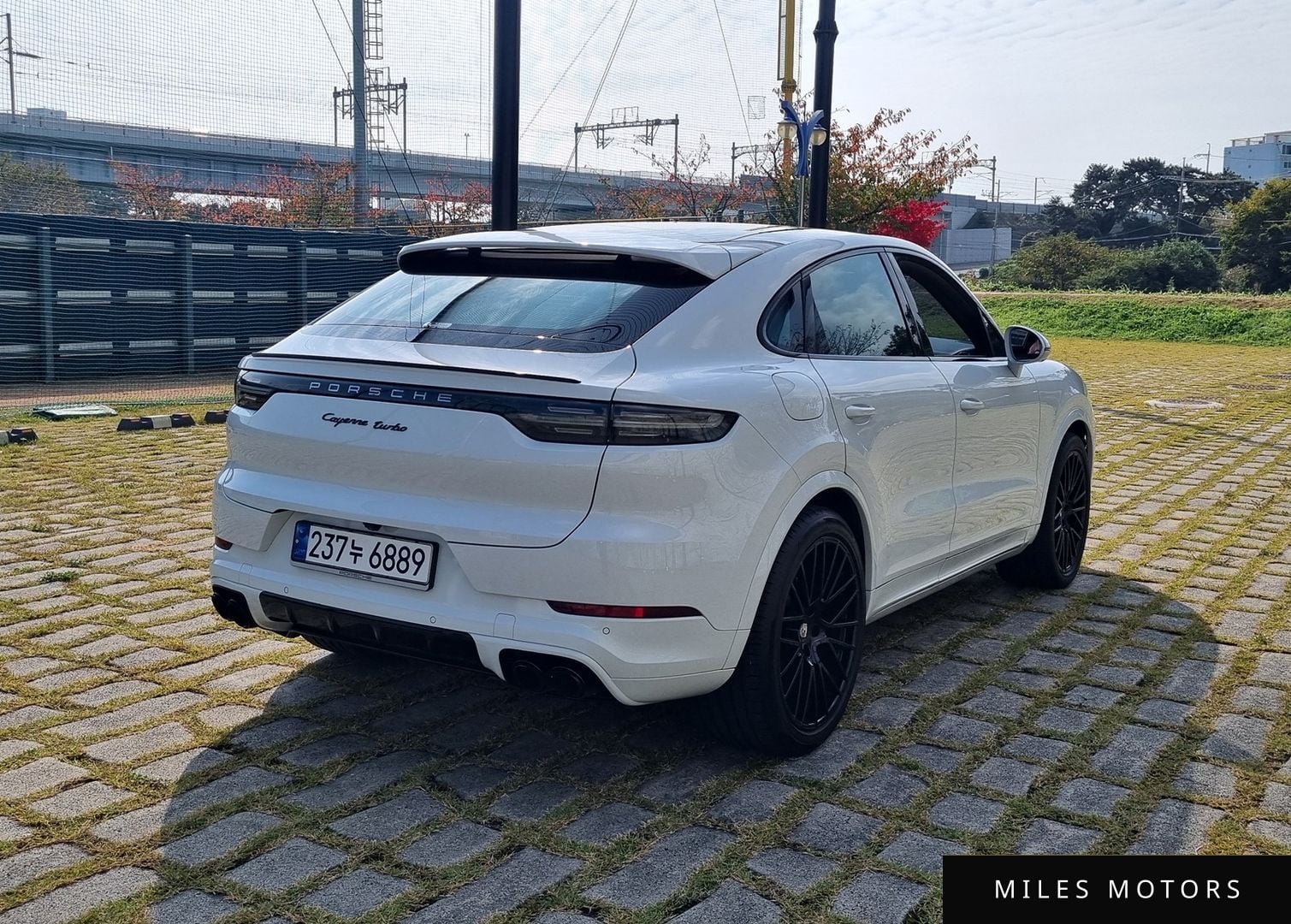 Porsche Cayenne 2021 — миниатюра 8