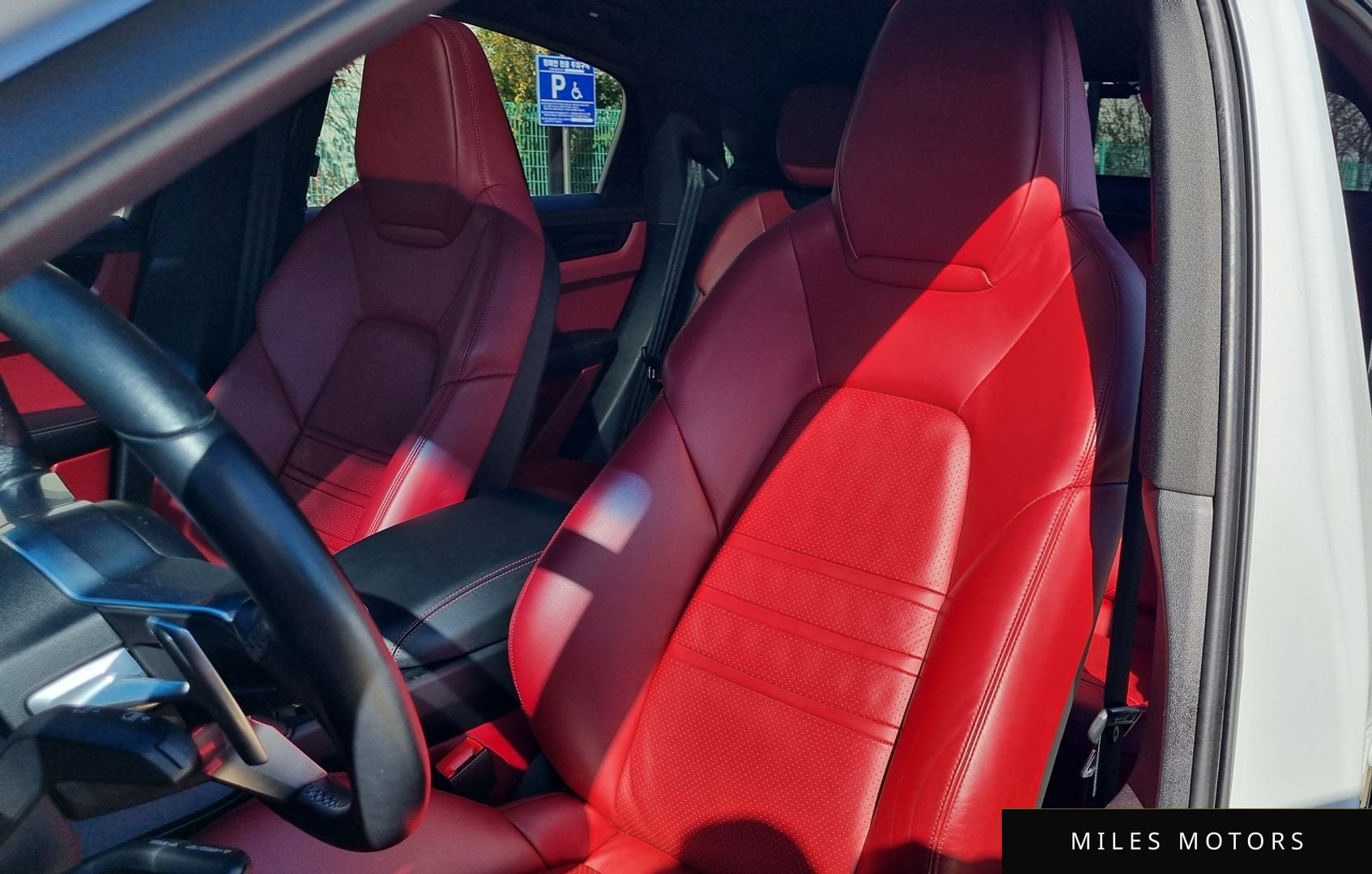 Porsche Cayenne 2021 — миниатюра 10