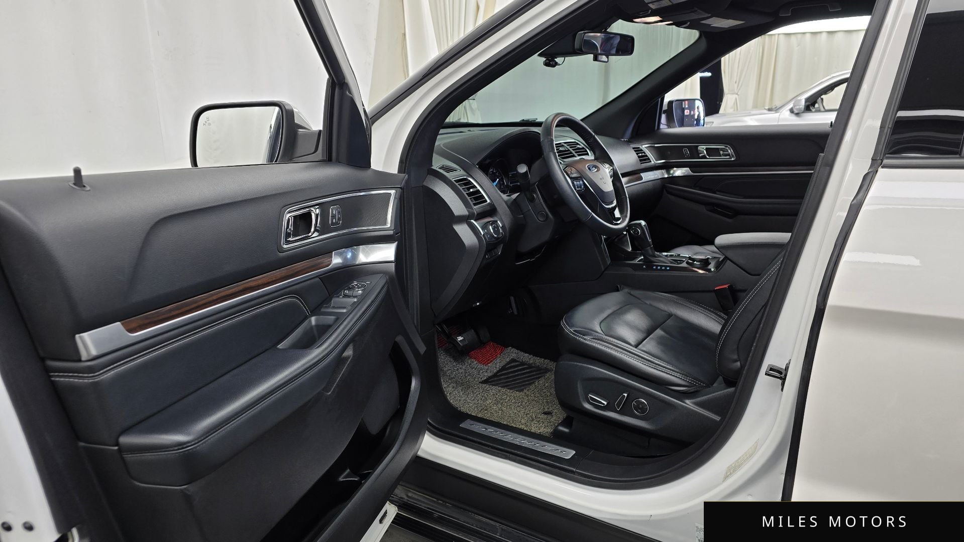 Ford Explorer 2018 — миниатюра 10