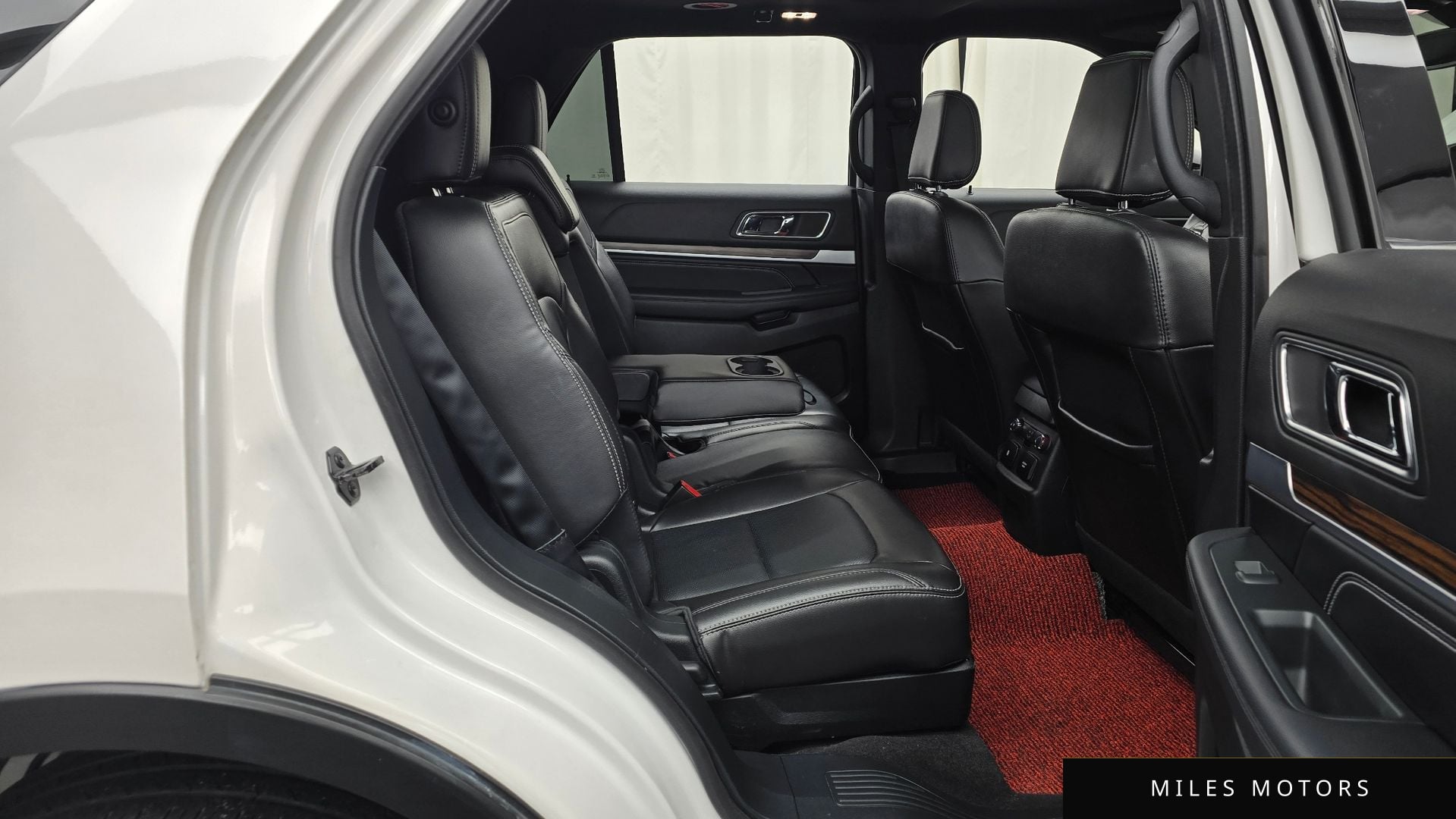 Ford Explorer 2018 — миниатюра 12