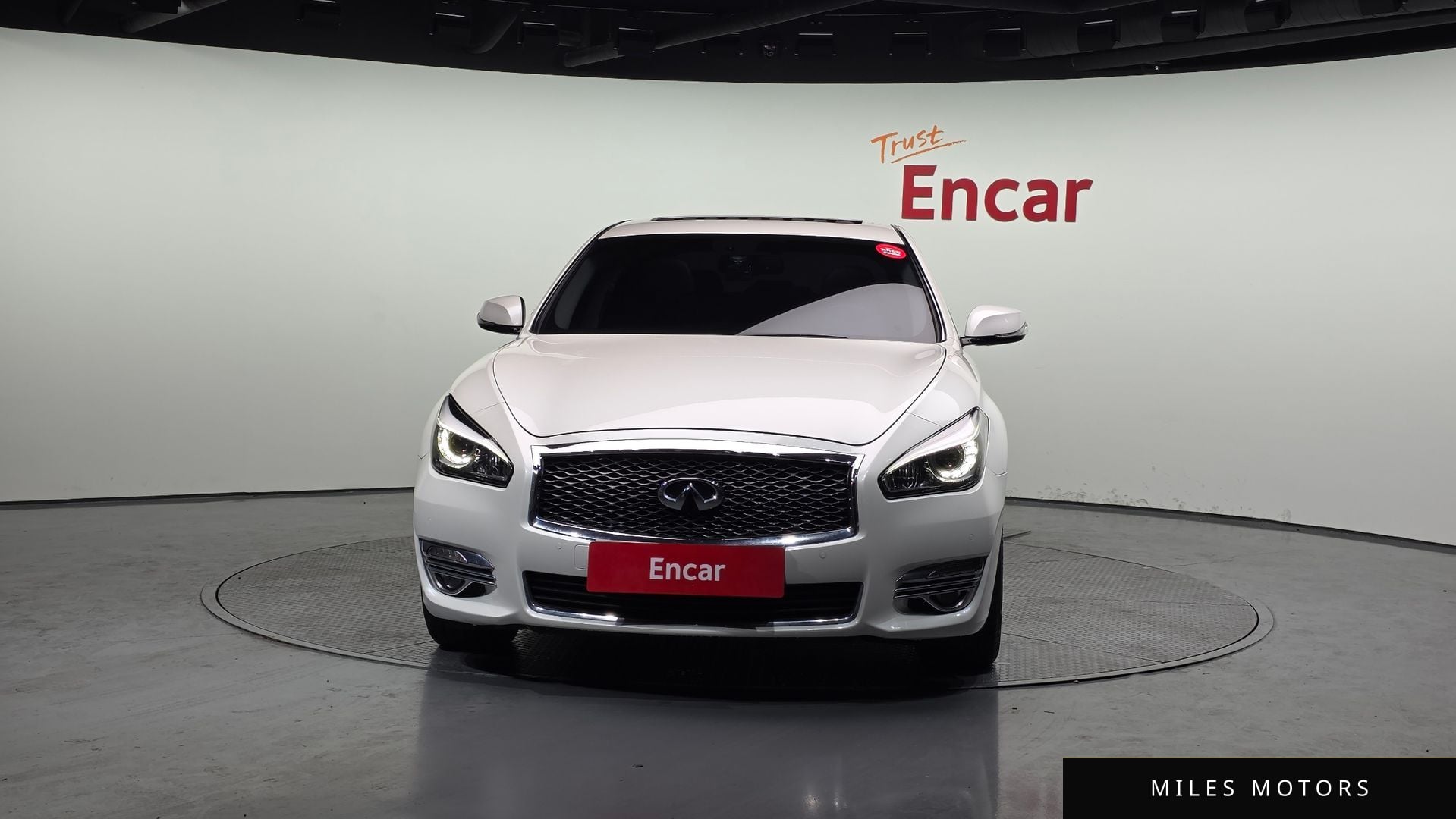 Infiniti Q70 2017 — миниатюра 3