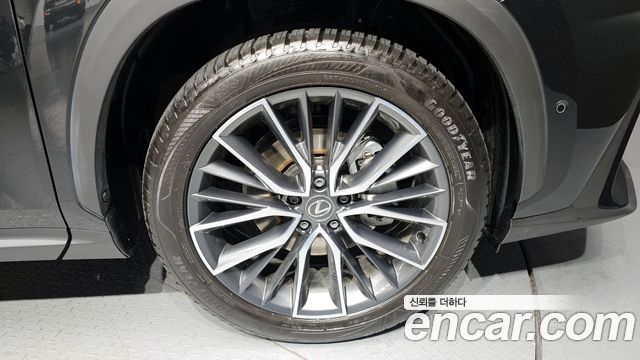 Лексус NX350h 2025 — миниатюра 5