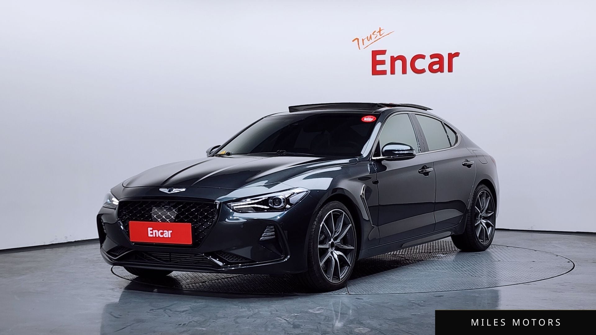 Genesis G70 2020 — фото 1 из 12