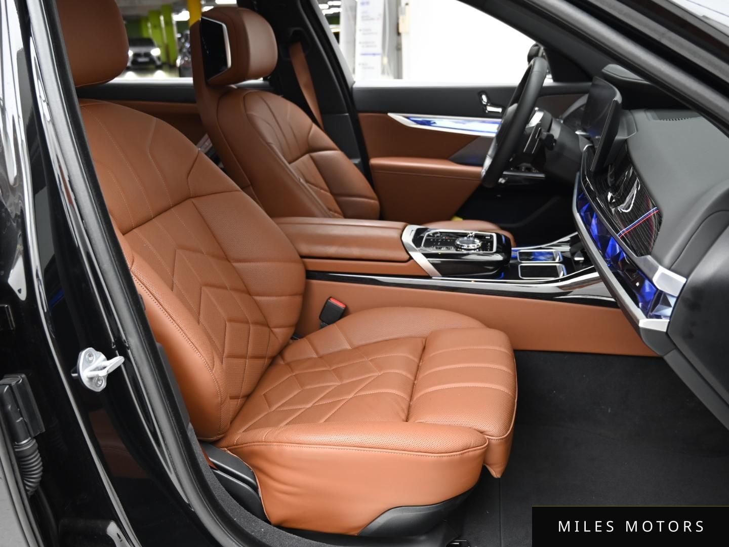 BMW 7 Series (G70) 2025 — миниатюра 10
