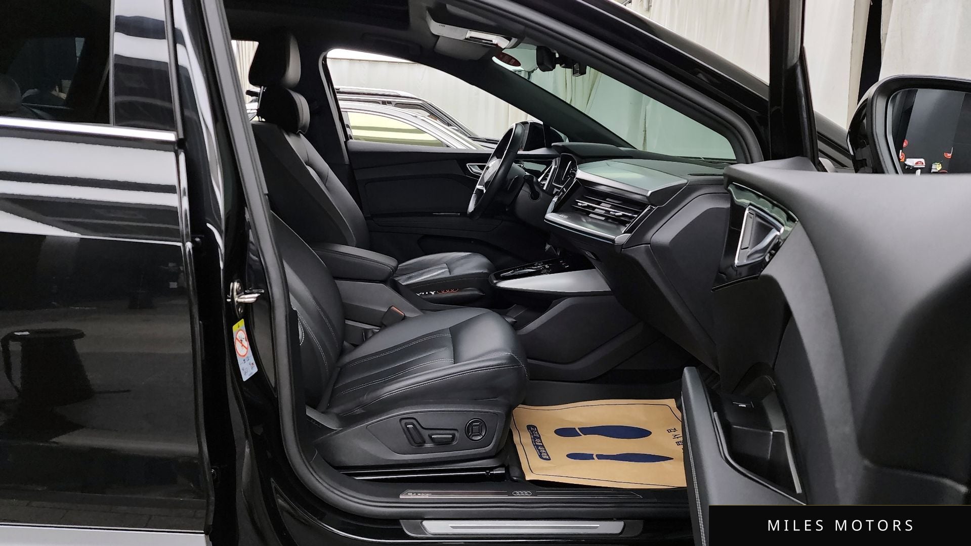 Audi Q4 e-tron 2022 — миниатюра 11