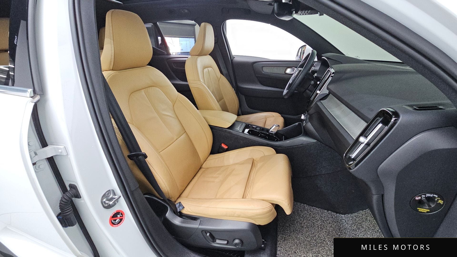 Volvo XC40 2022 — миниатюра 11