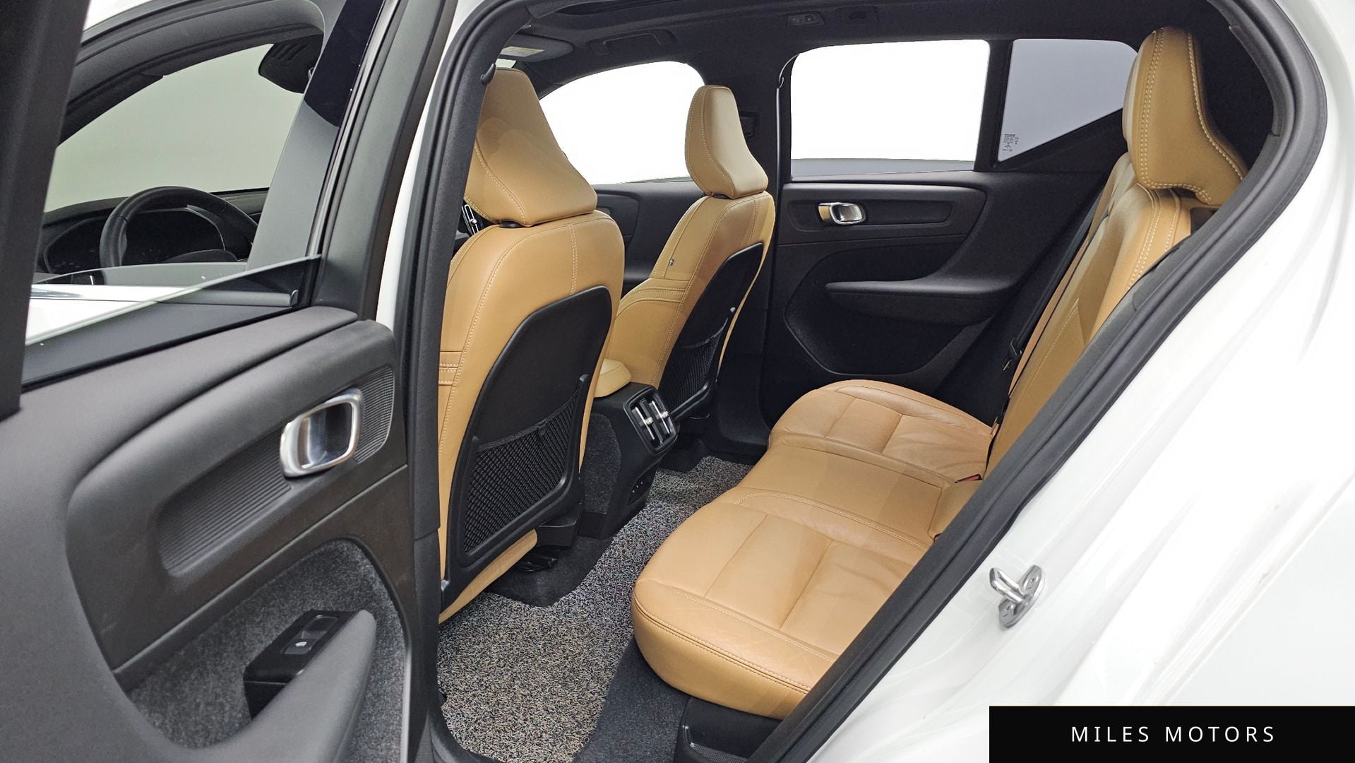Volvo XC40 2022 — миниатюра 12