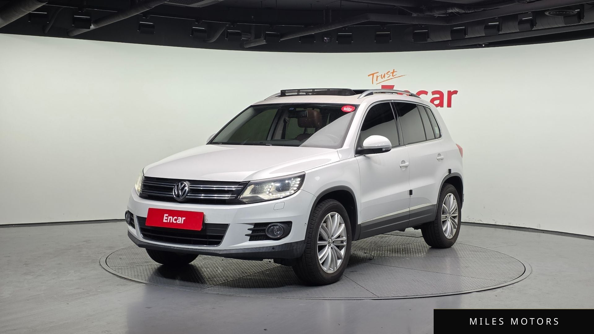 Volkswagen Tiguan 2016 — фото 1 из 12