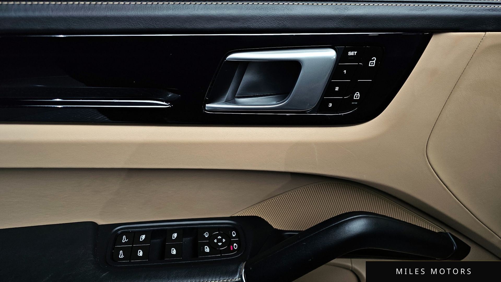 Porsche Cayenne 2021 — миниатюра 12