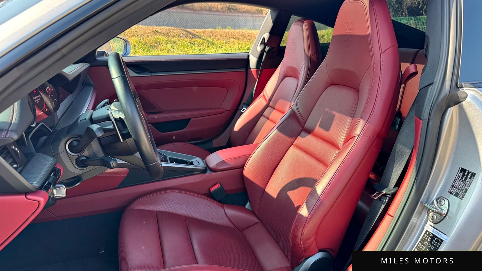 Porsche 911 (992) 2020 — миниатюра 12