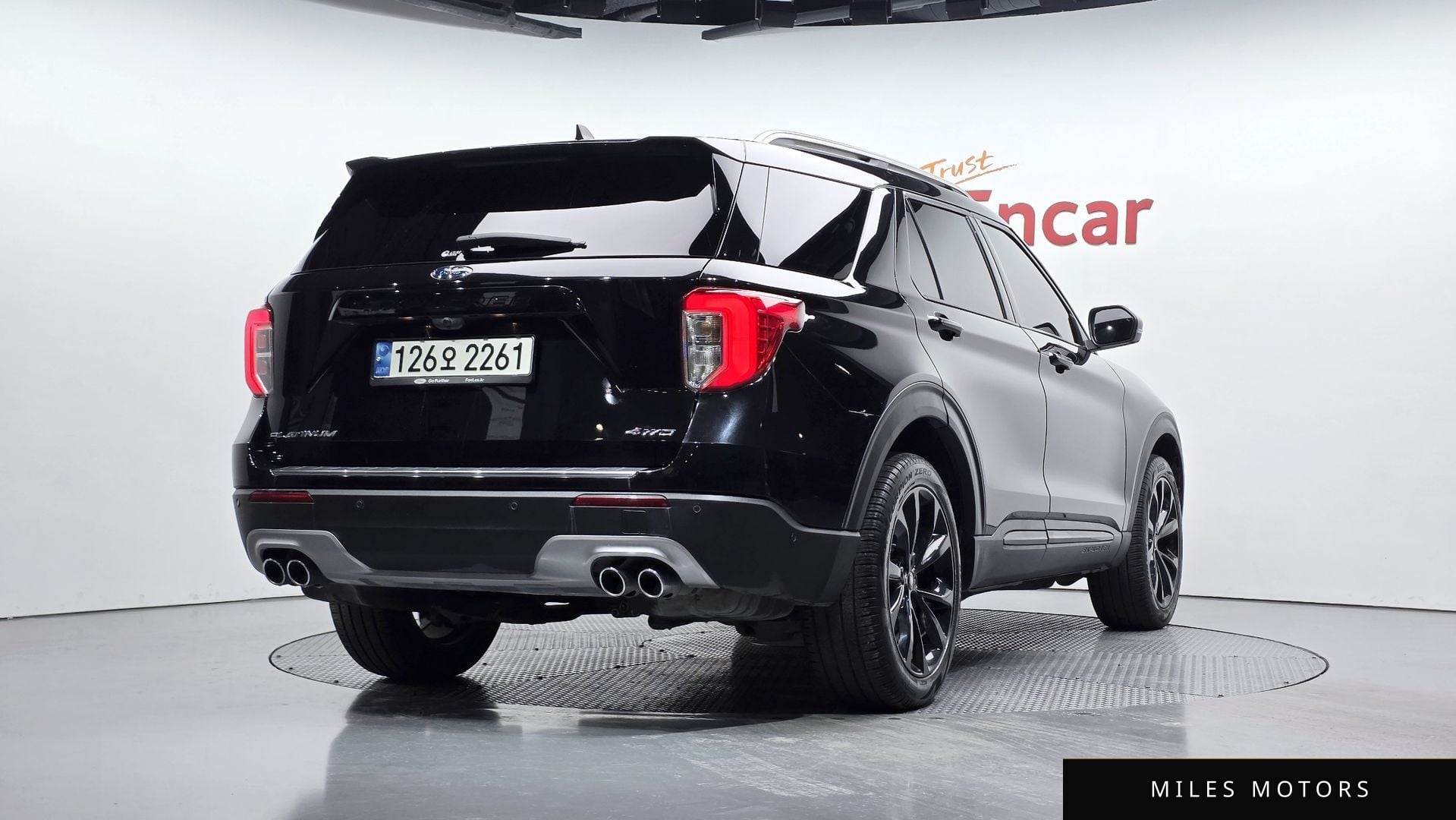 Ford Explorer 2021 — миниатюра 2