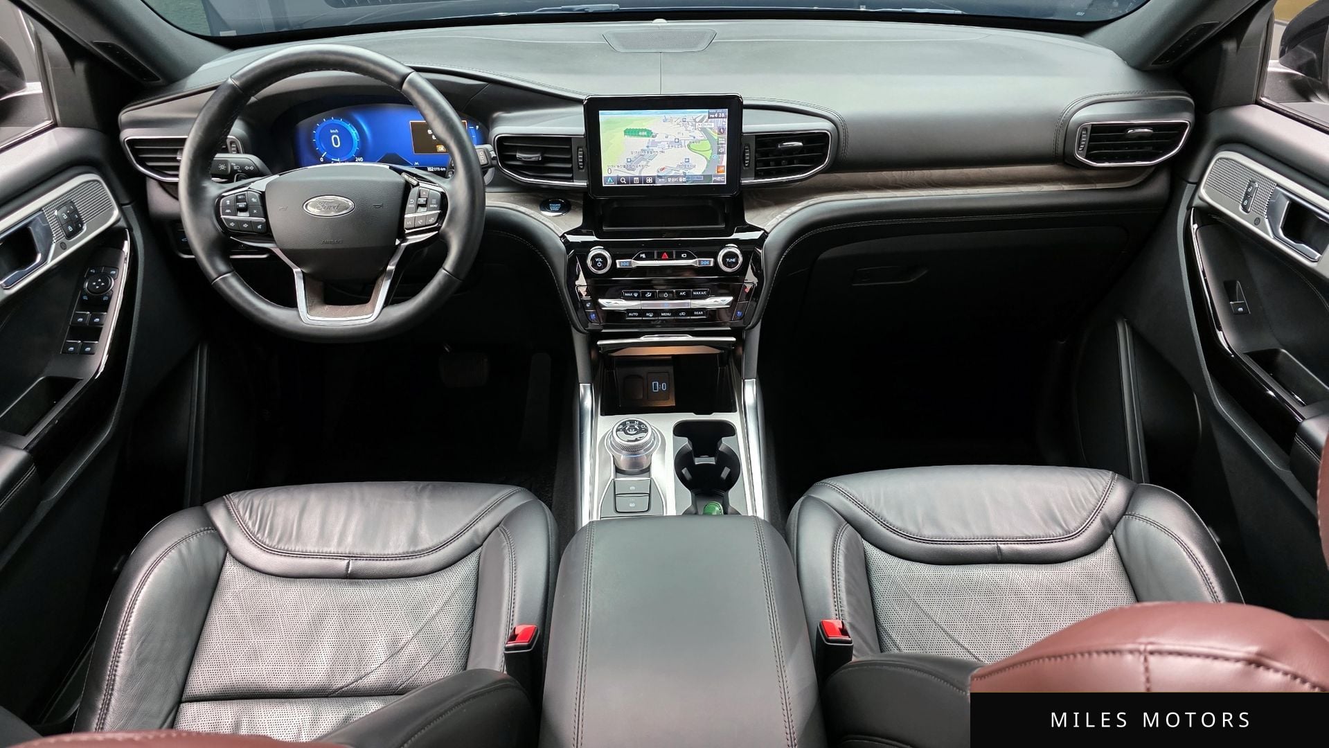 Ford Explorer 2021 — миниатюра 7