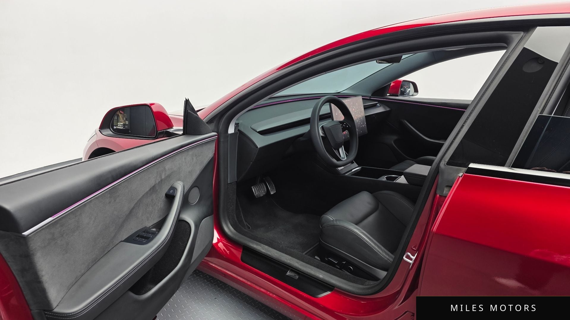 Tesla Model 3 2025 — миниатюра 10