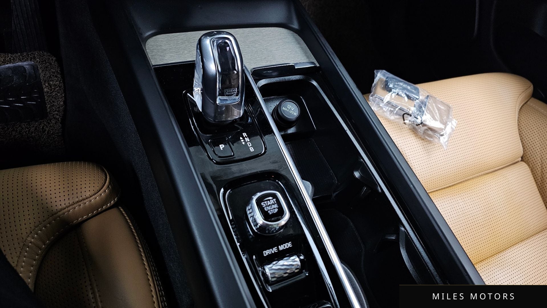 Volvo XC60 2019 — миниатюра 9