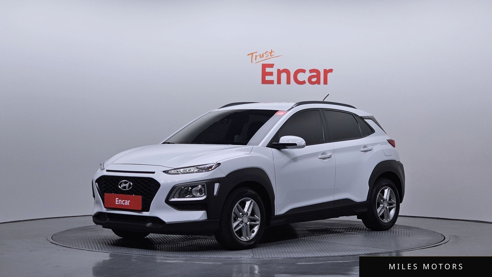 Hyundai Kona 2019 — фото 1 из 12