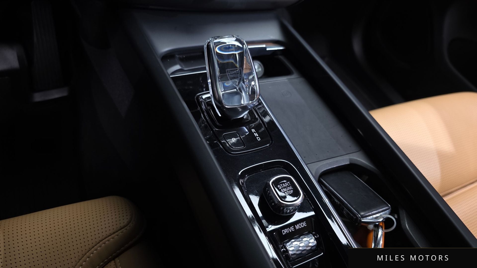 Volvo XC60 2021 — миниатюра 8