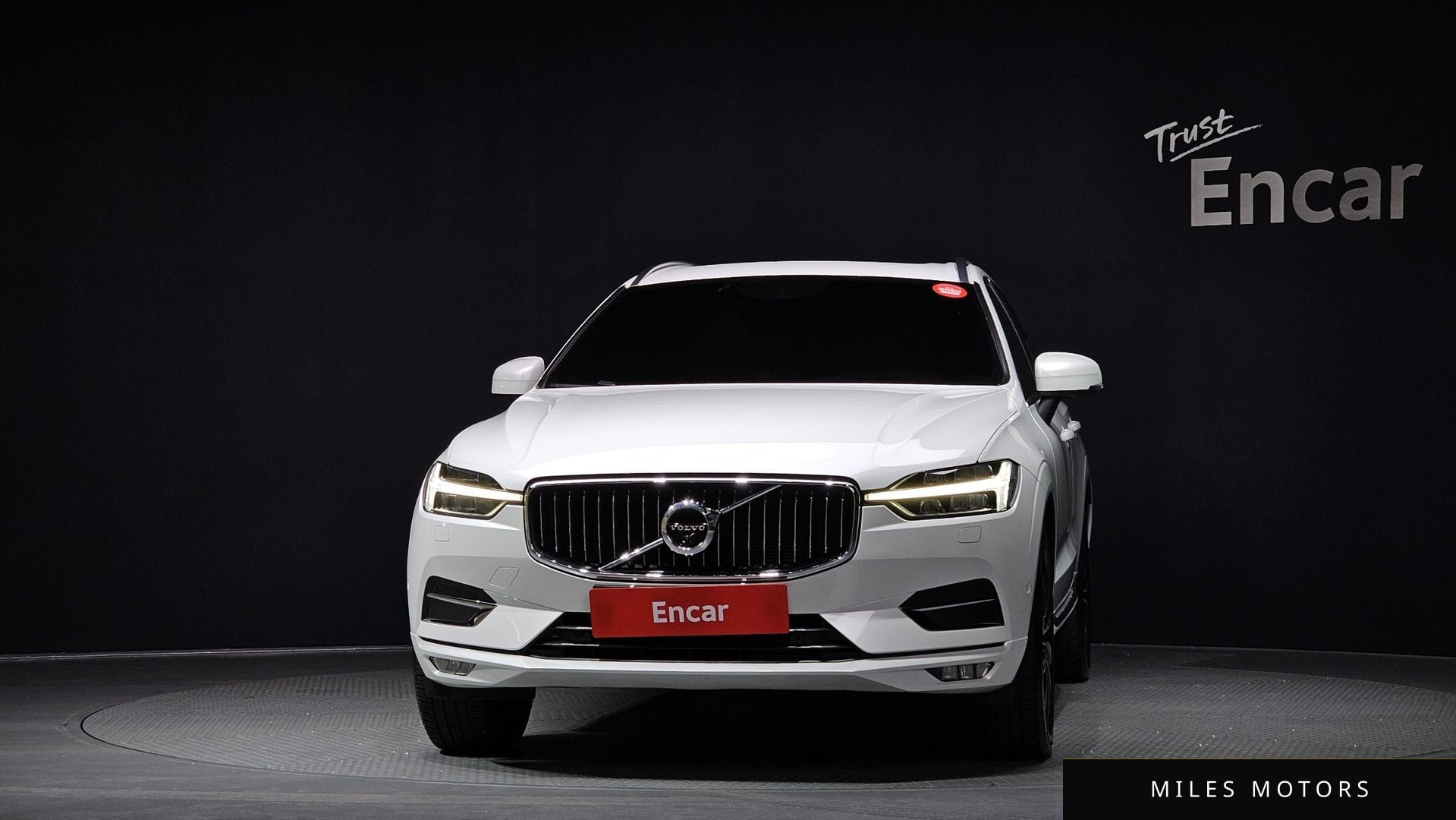 Volvo XC60 2019 — миниатюра 3