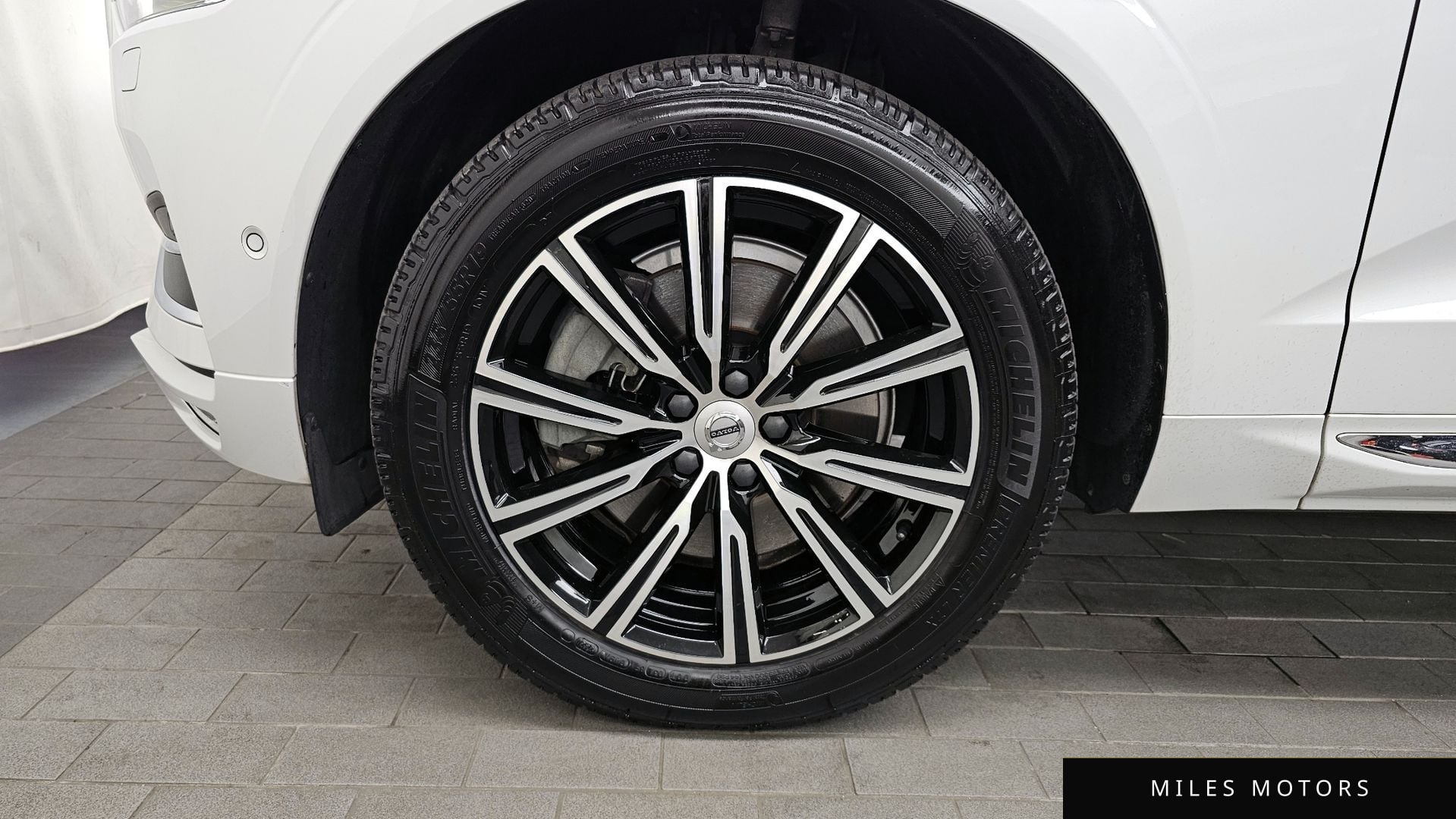 Volvo XC60 2019 — миниатюра 5