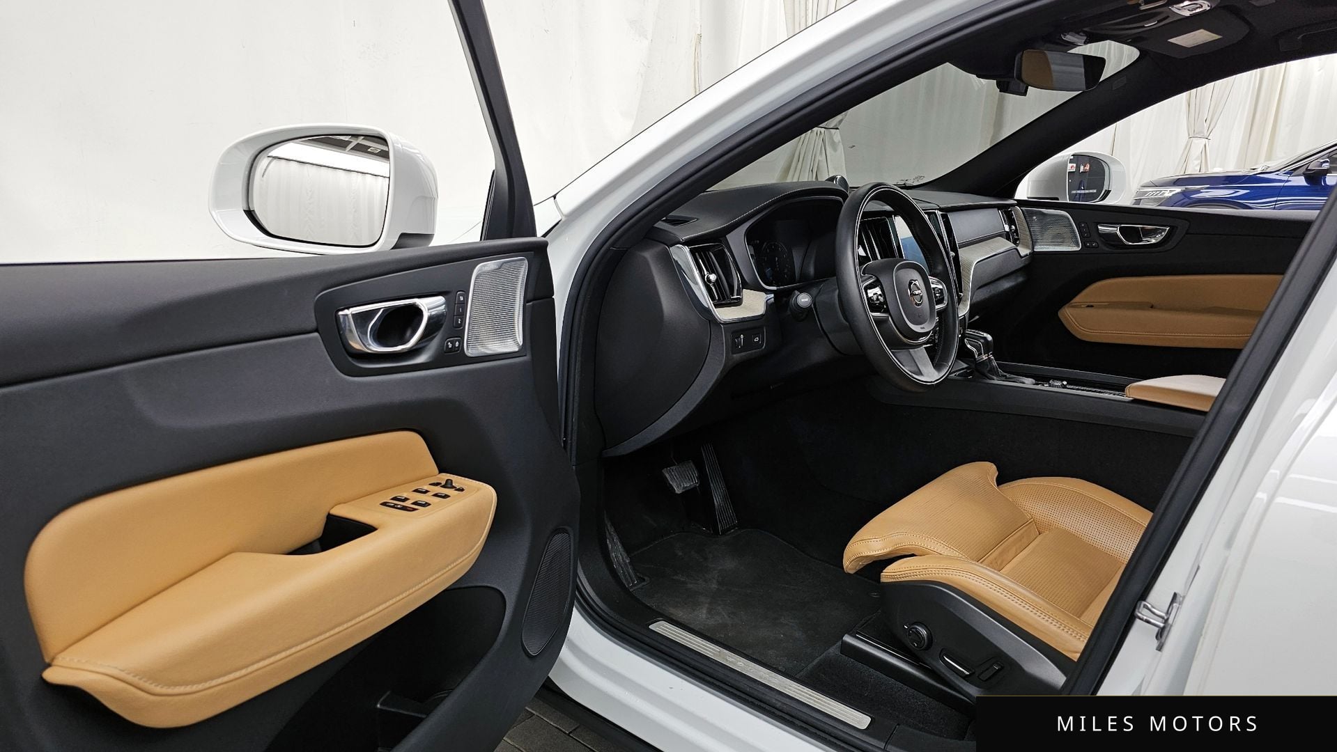 Volvo XC60 2019 — миниатюра 10
