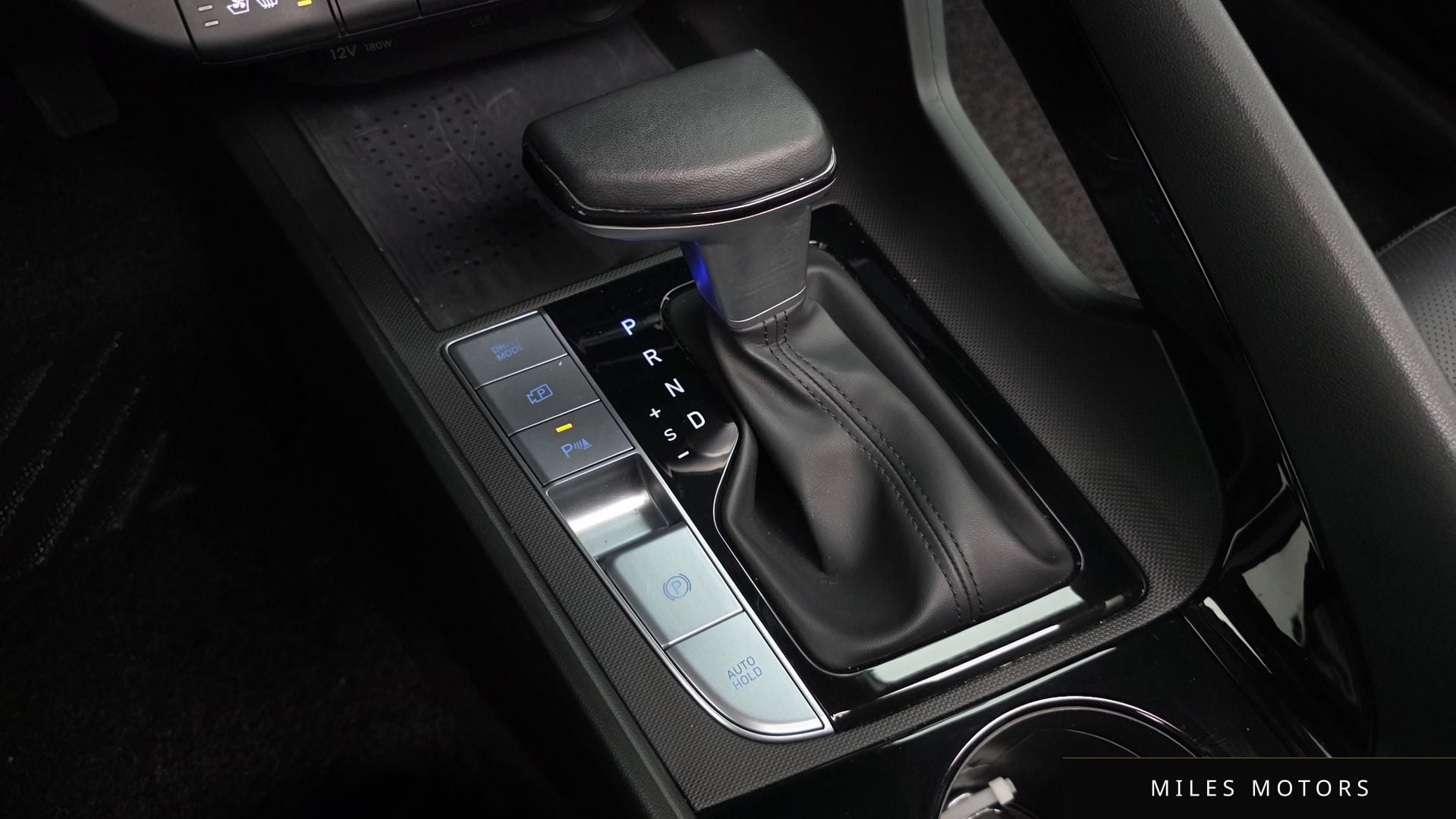Hyundai AVANTE 2023 — миниатюра 9
