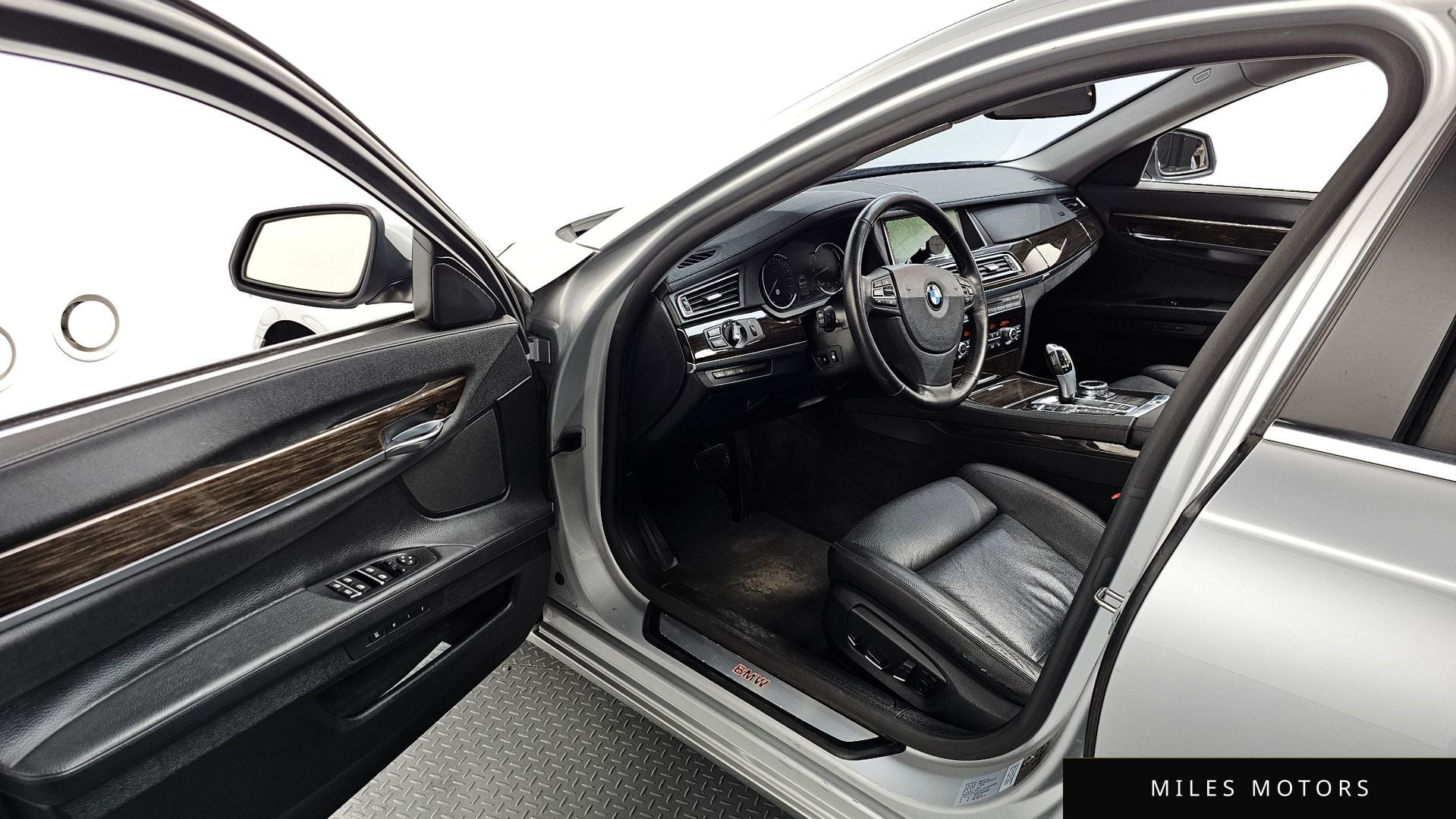 BMW 7시리즈 (F01) 2014 — миниатюра 10