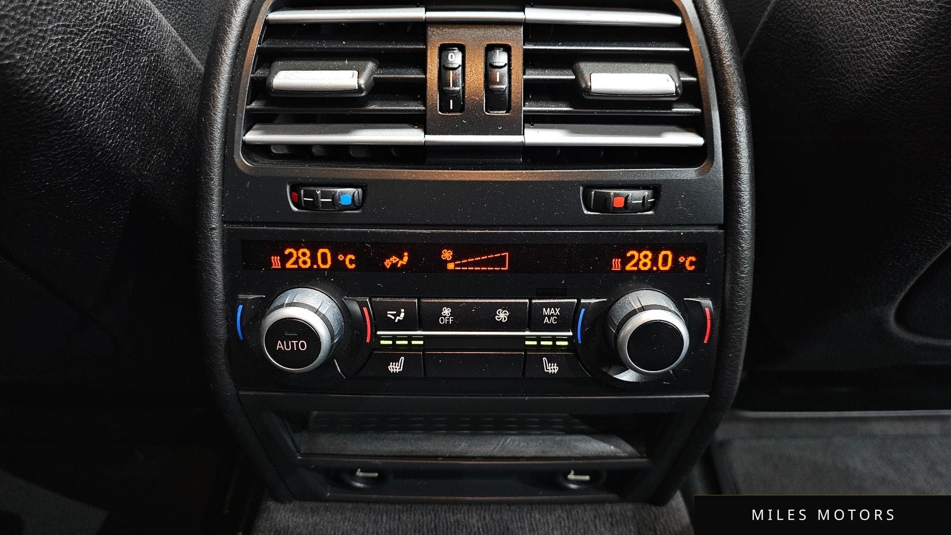 BMW 7시리즈 (F01) 2014 — миниатюра 18
