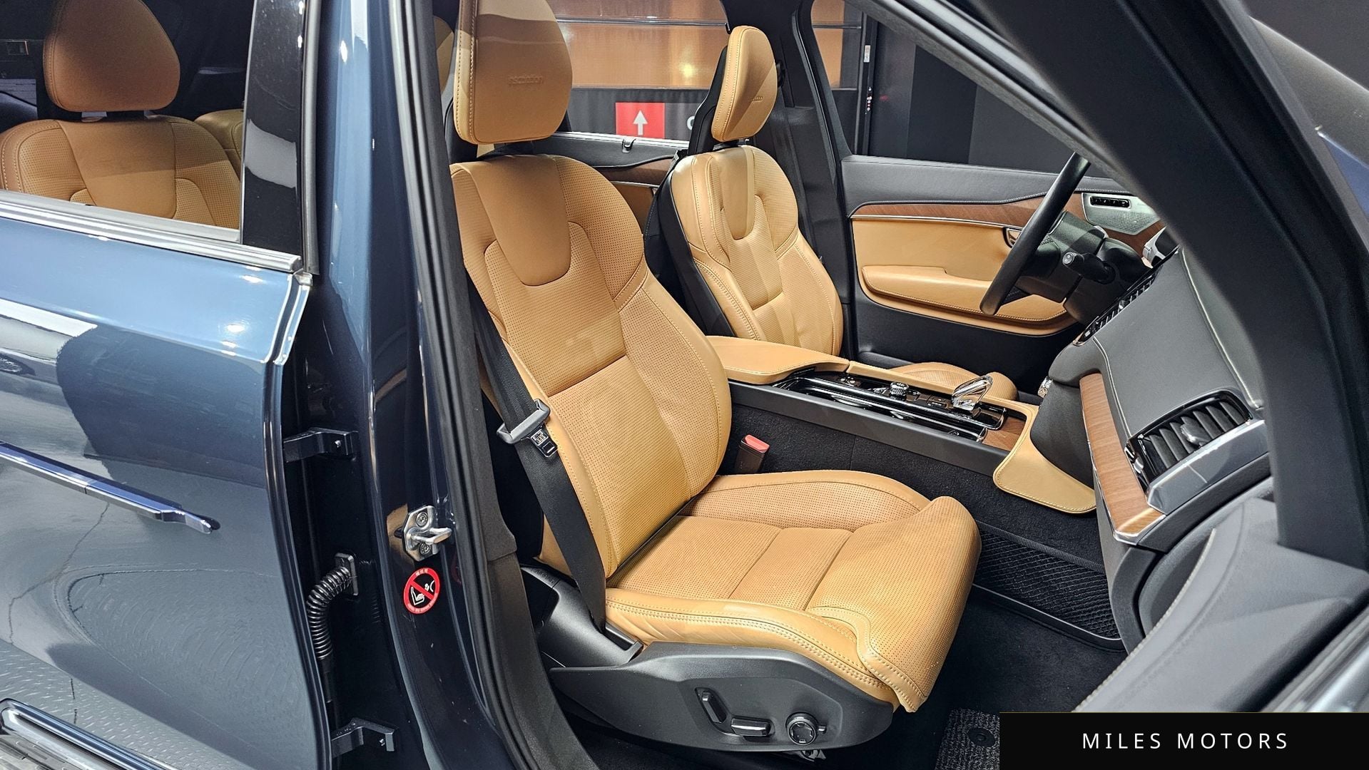 Volvo XC90 2020 — миниатюра 10
