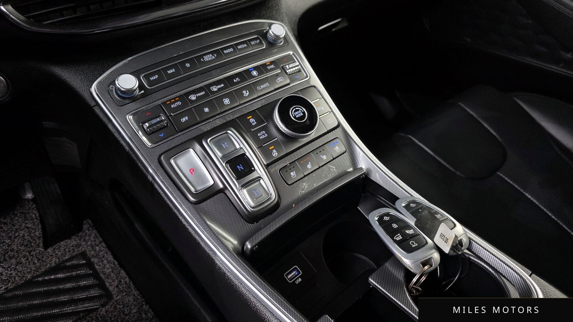 Hyundai Santafe 2021 — миниатюра 9
