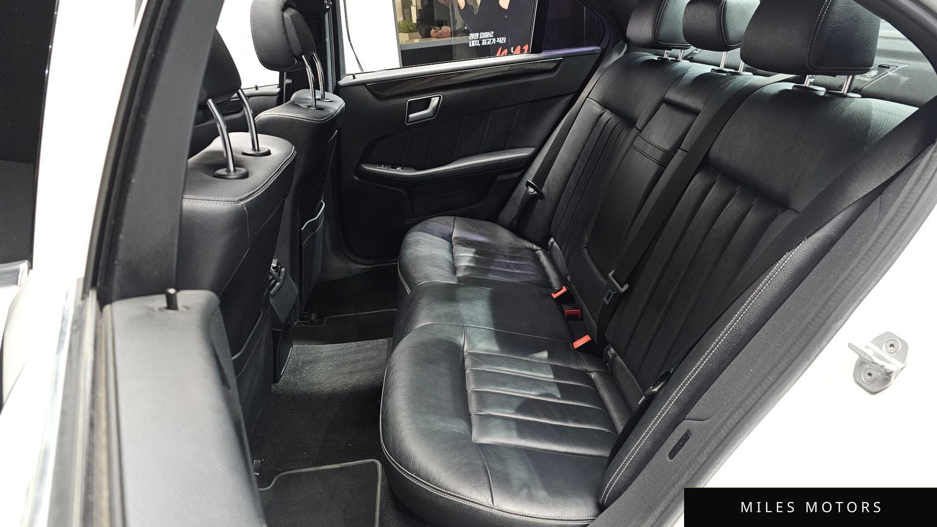 Mercedes-Benz E-Class W212 2015 — миниатюра 12