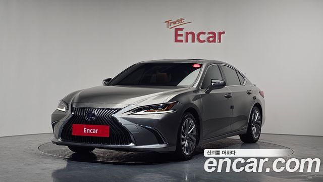 Лексус ES300h 2021 — миниатюра 12