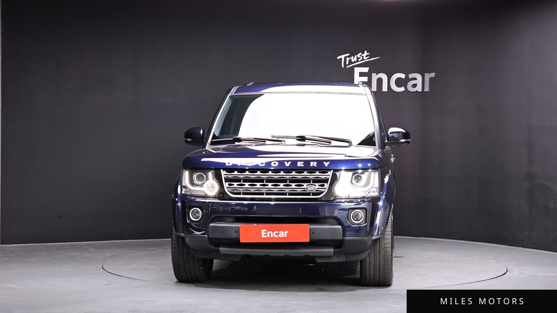 Land Rover Discovery 2016 — миниатюра 3