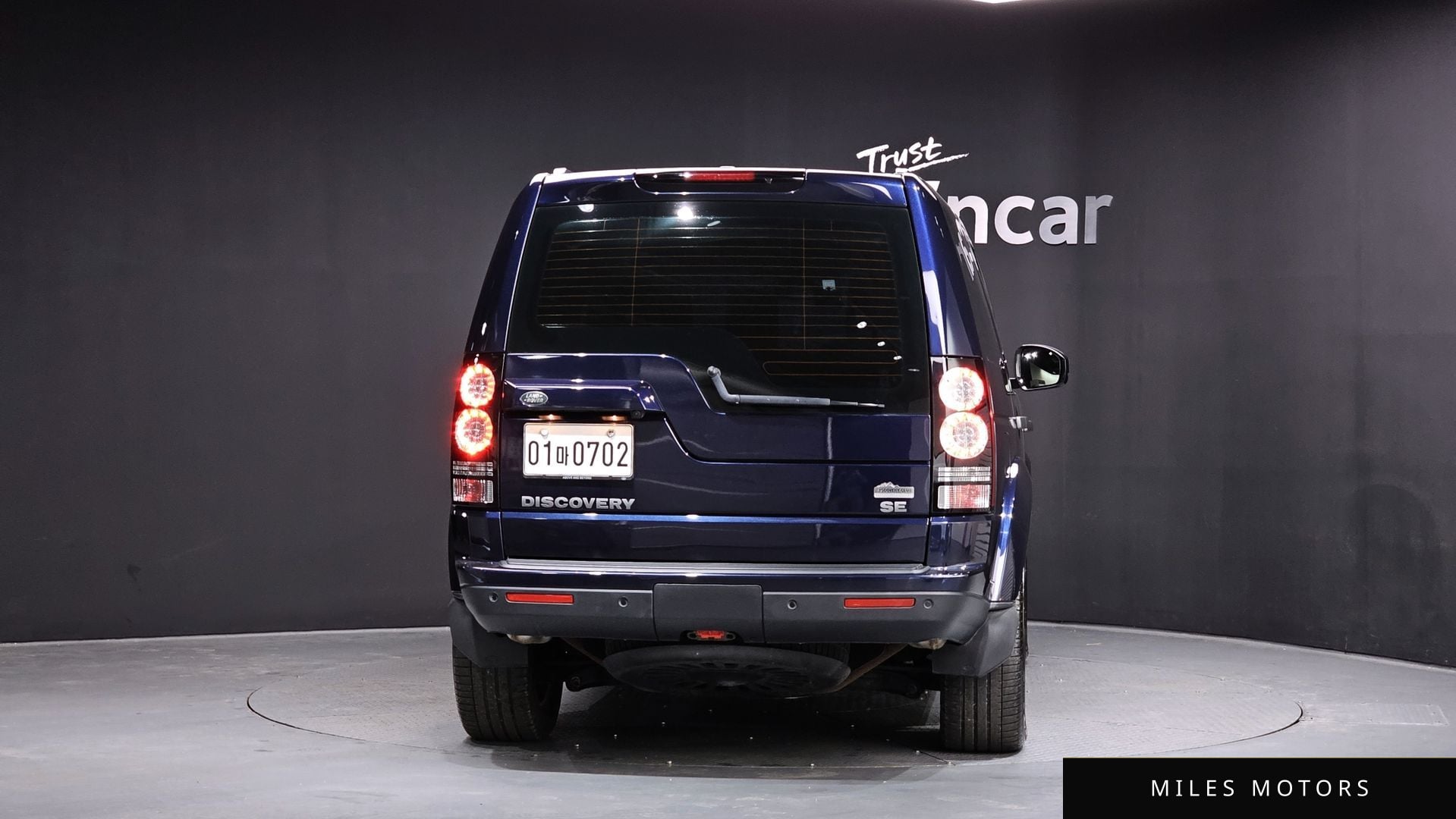 Land Rover Discovery 2016 — миниатюра 4