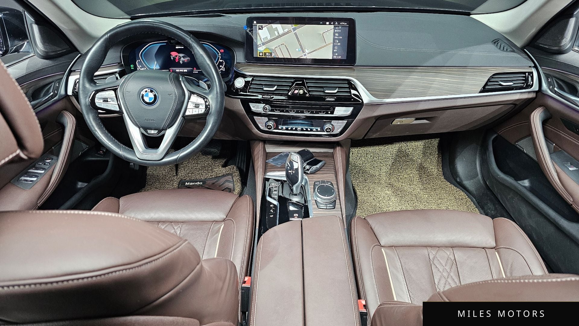 BMW 5 Series (G30) 2022 — миниатюра 7