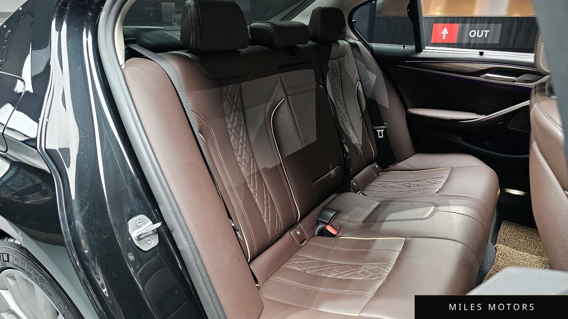 BMW 5 Series (G30) 2022 — миниатюра 12
