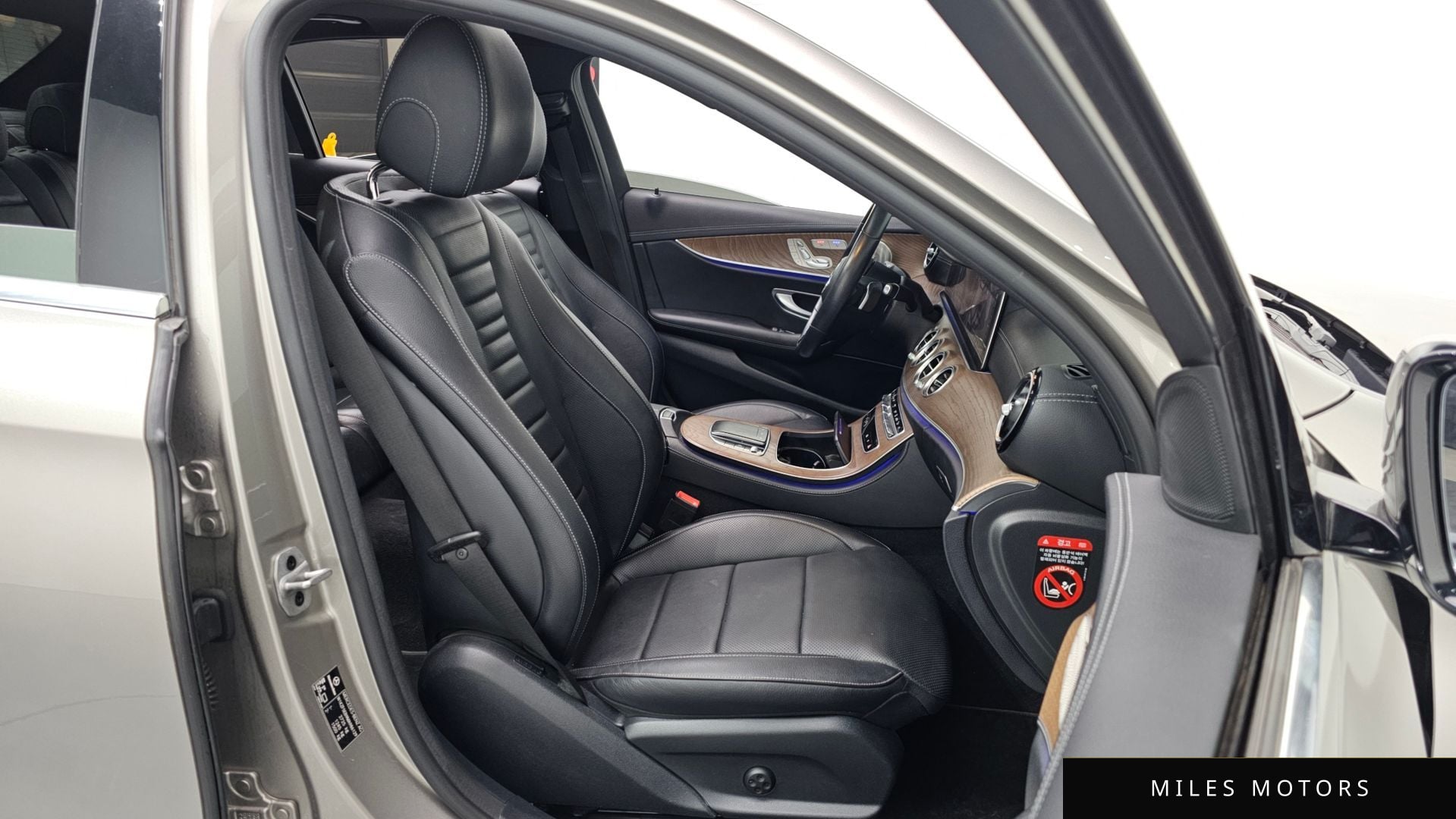 Mercedes-Benz E-Class W213 2021 — миниатюра 11