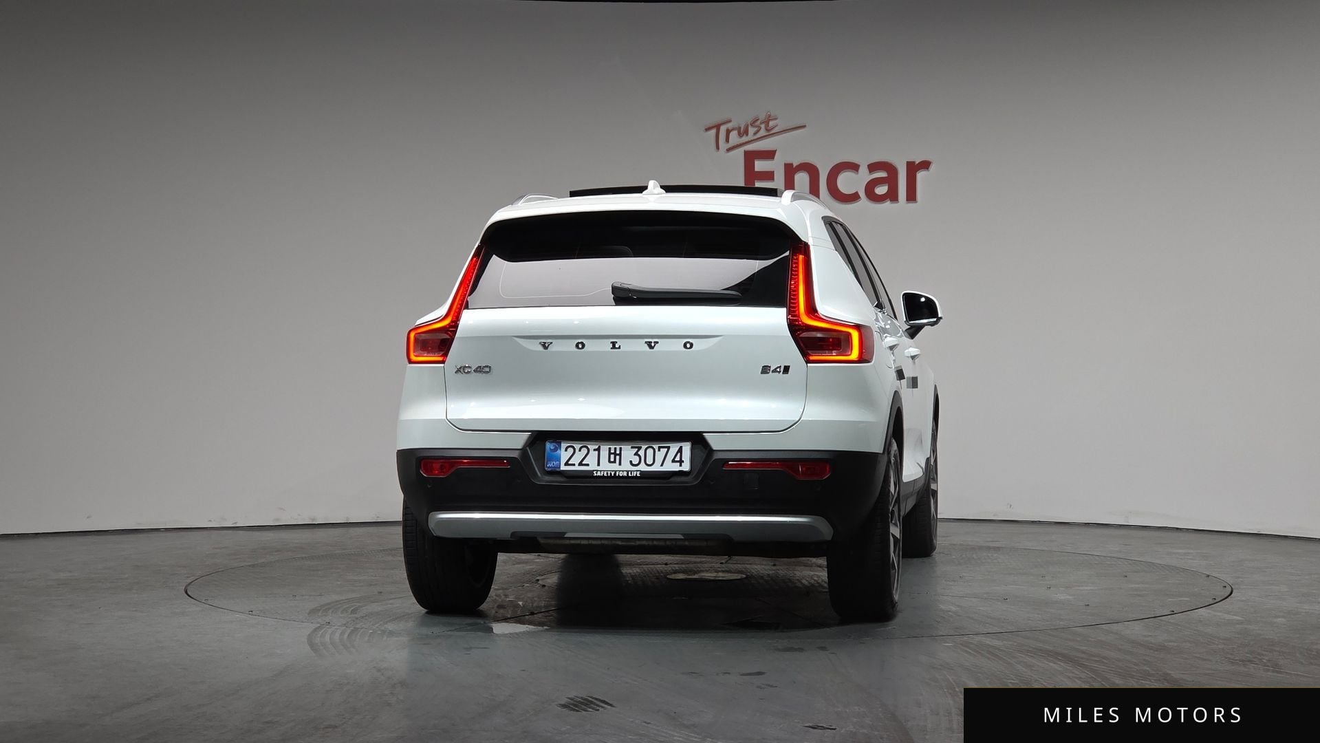 Volvo XC40 2025 — миниатюра 3
