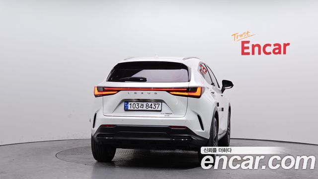 Лексус NX350h 2025 — миниатюра 4