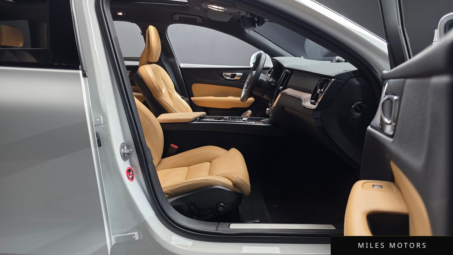 Volvo V60 크로스컨트리 2024 — миниатюра 10