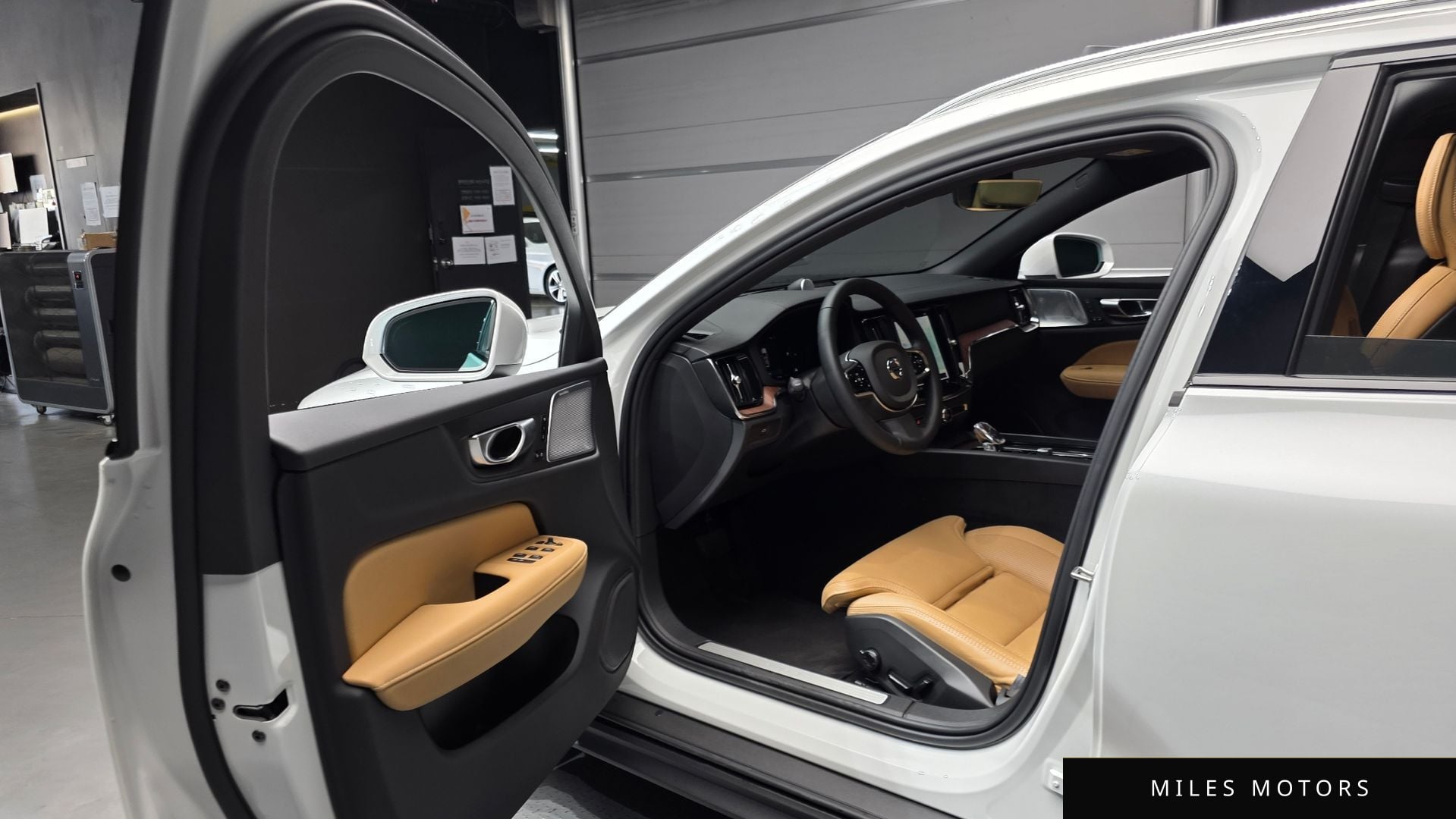 Volvo V60 크로스컨트리 2024 — миниатюра 11