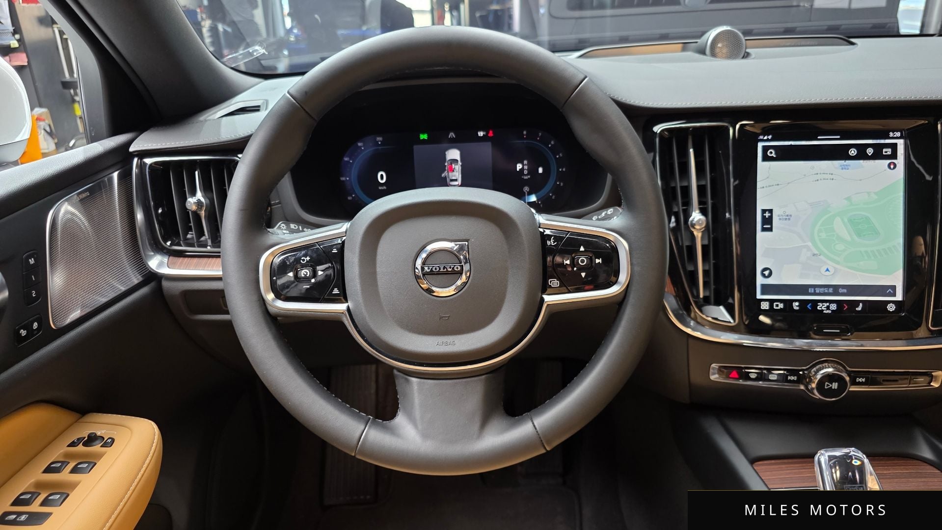 Volvo V60 크로스컨트리 2024 — миниатюра 13