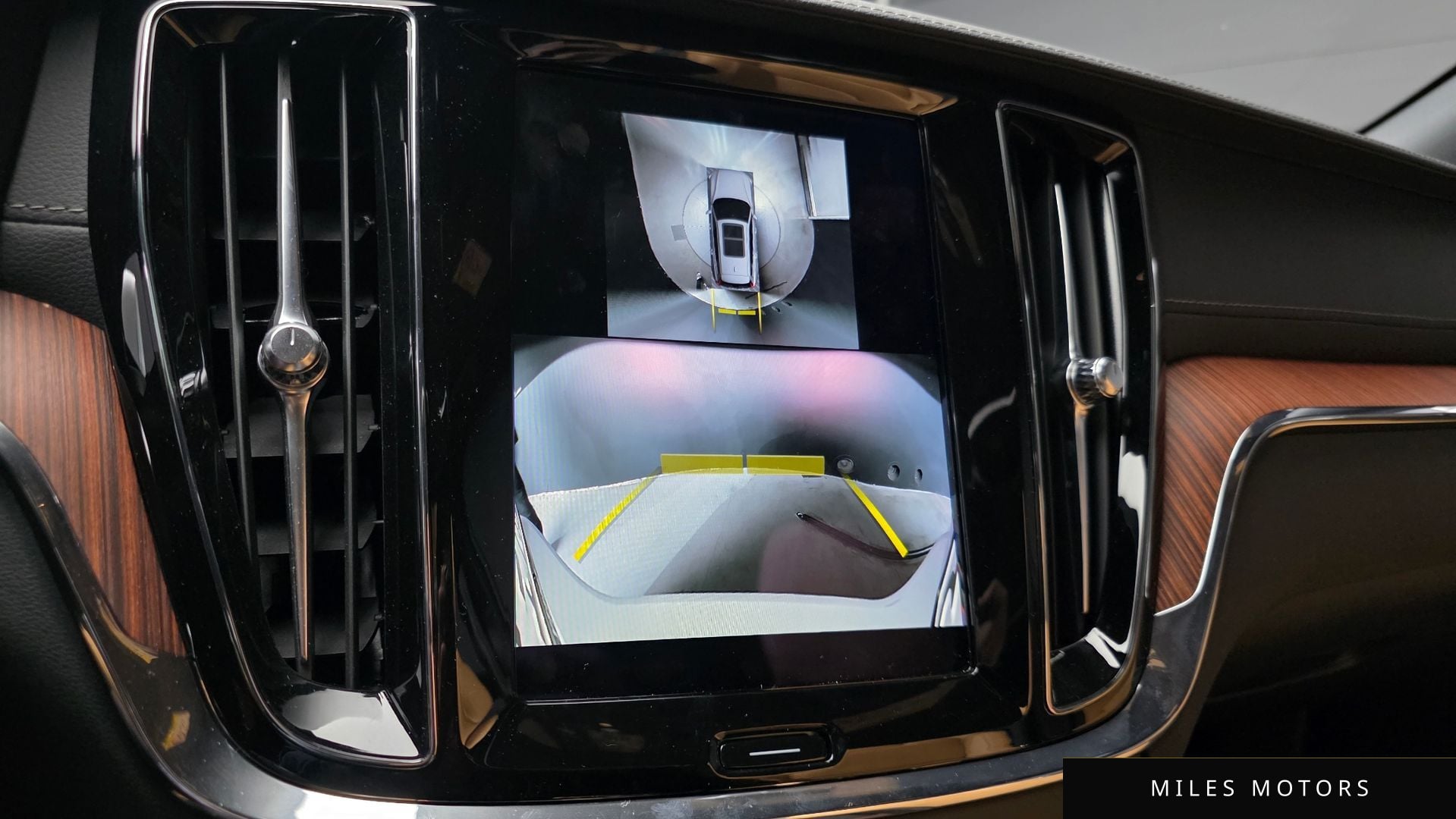 Volvo V60 크로스컨트리 2024 — миниатюра 16