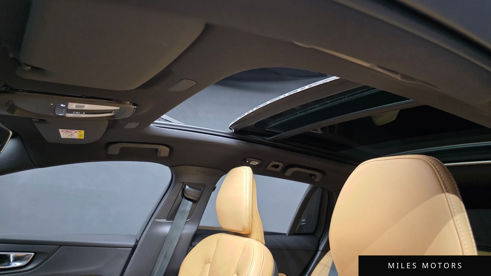 Volvo V60 크로스컨트리 2024 — миниатюра 19