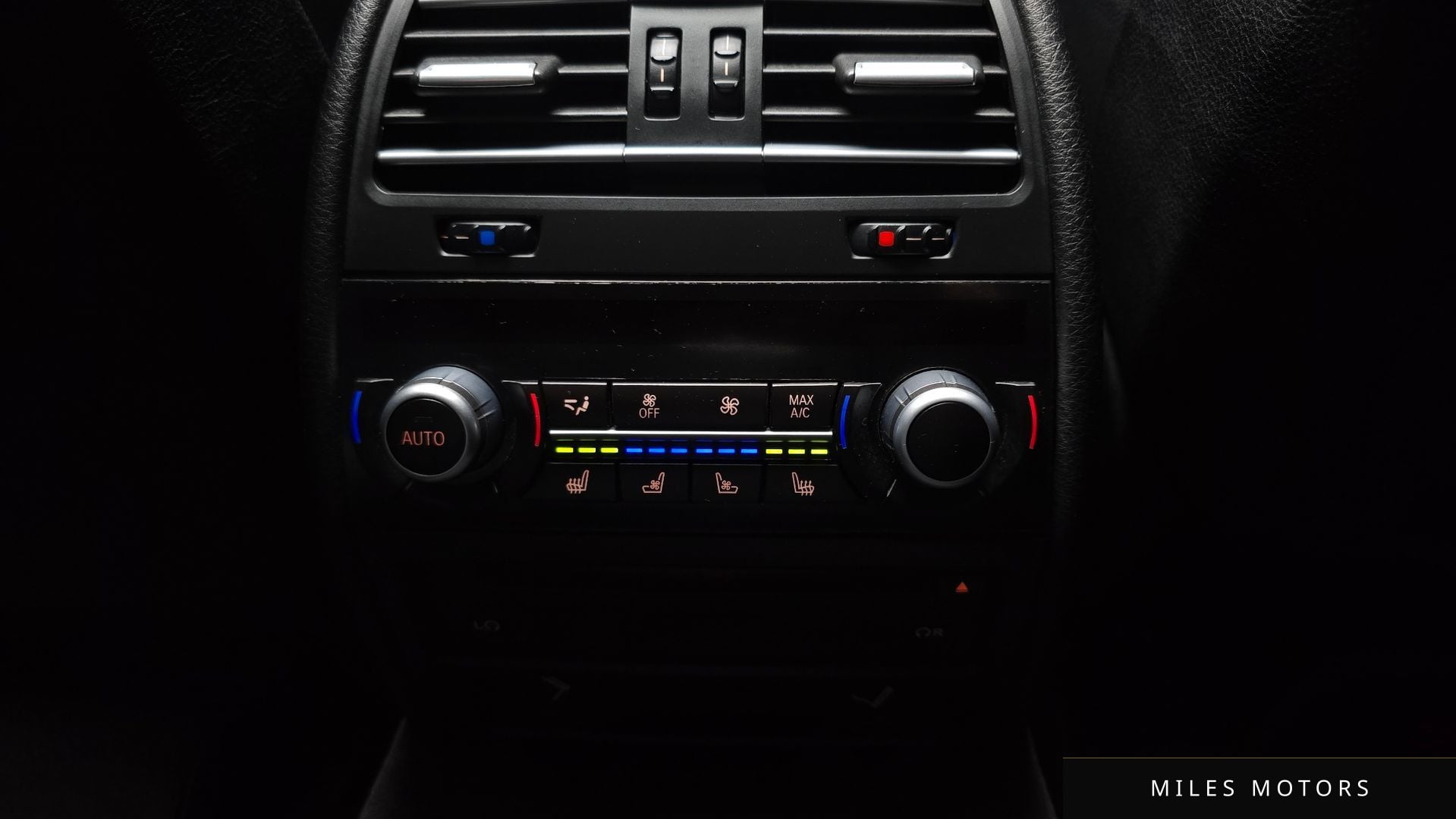 BMW 7 Series (F01) 2014 — миниатюра 18