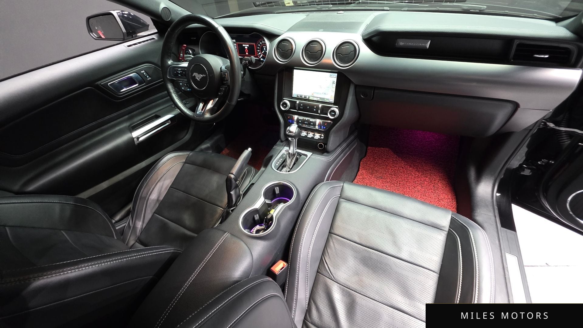 Ford Mustang 2022 — миниатюра 7