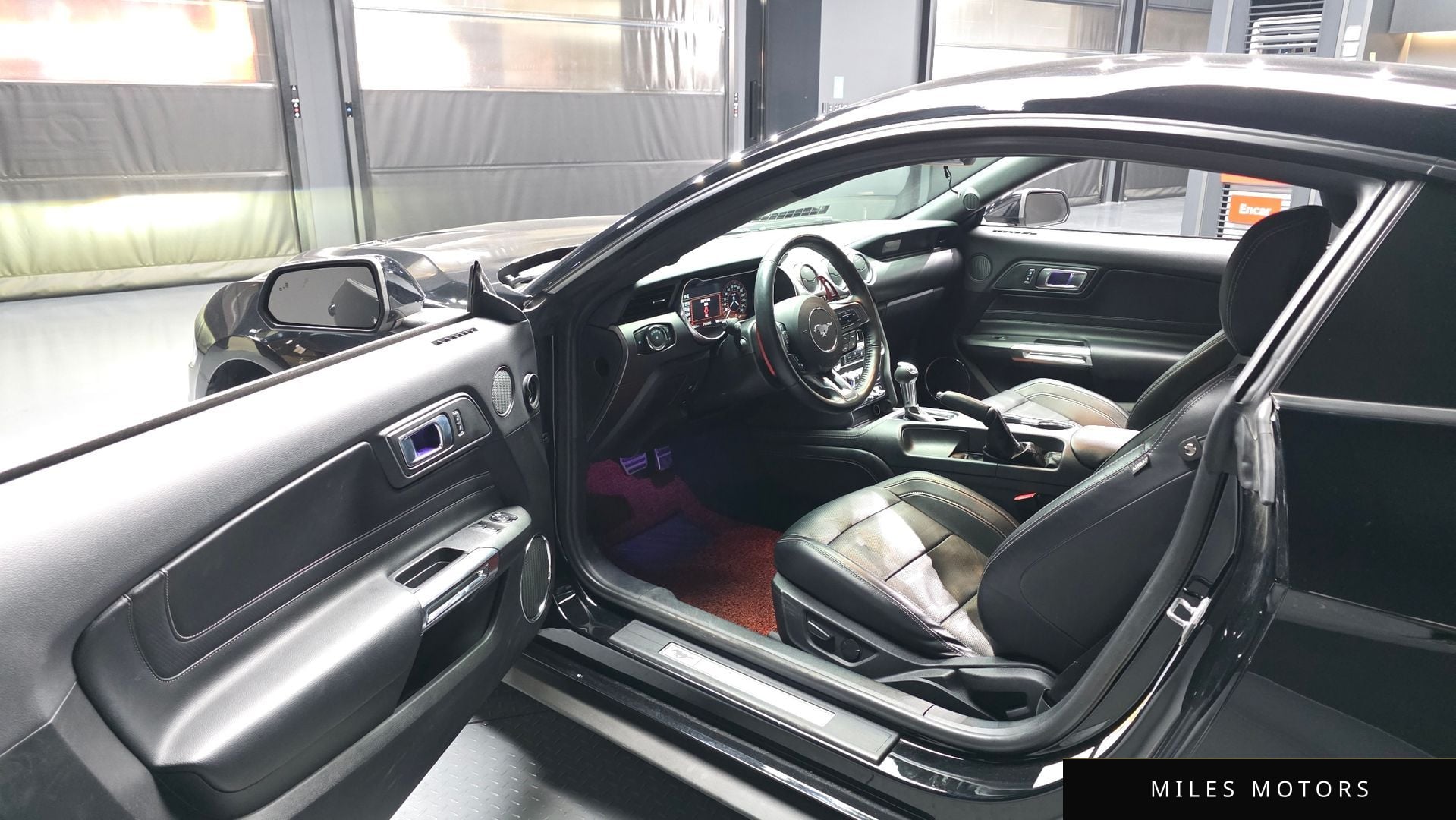 Ford Mustang 2022 — миниатюра 10