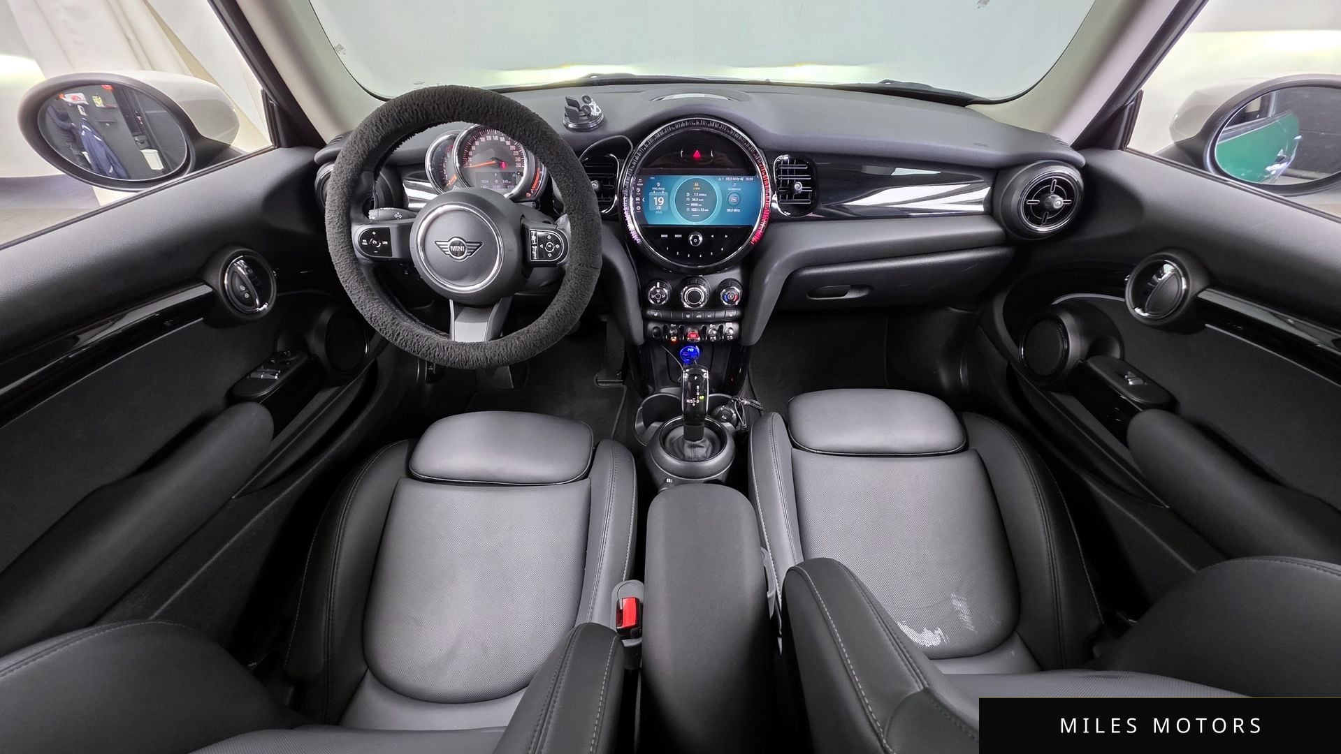 MINI 쿠퍼 2022 — миниатюра 7